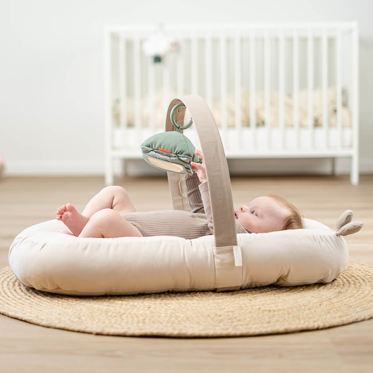 Baby-Kontrastkartenhalter - Winziger Bauernhof - Grün