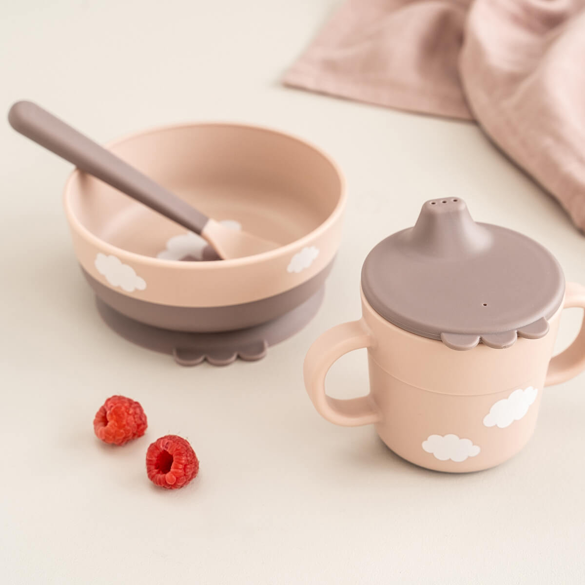Foodie first meal Geschirr-Set m. Saugfuß - Happy clouds - Rosa