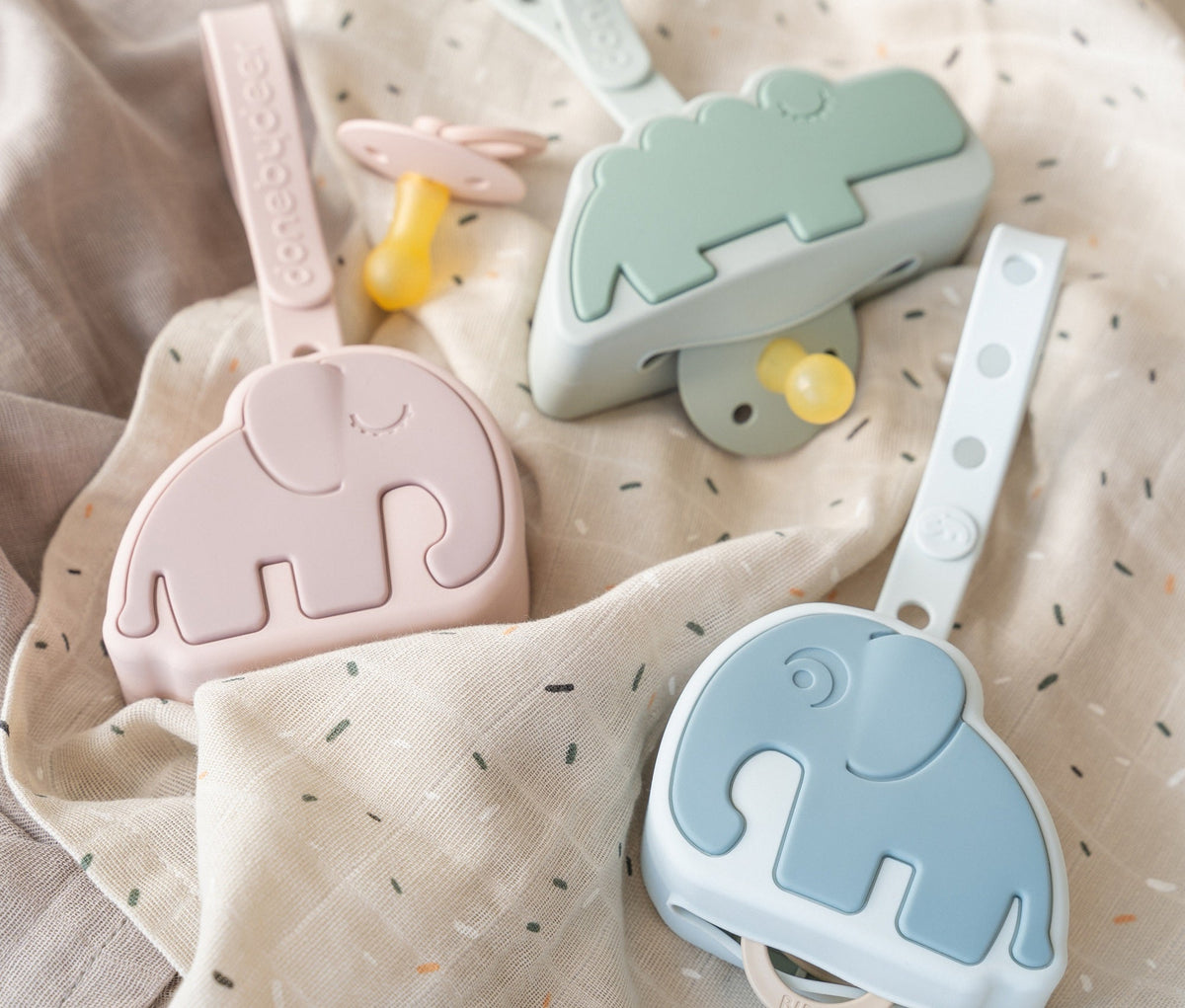 Pacifier pouches