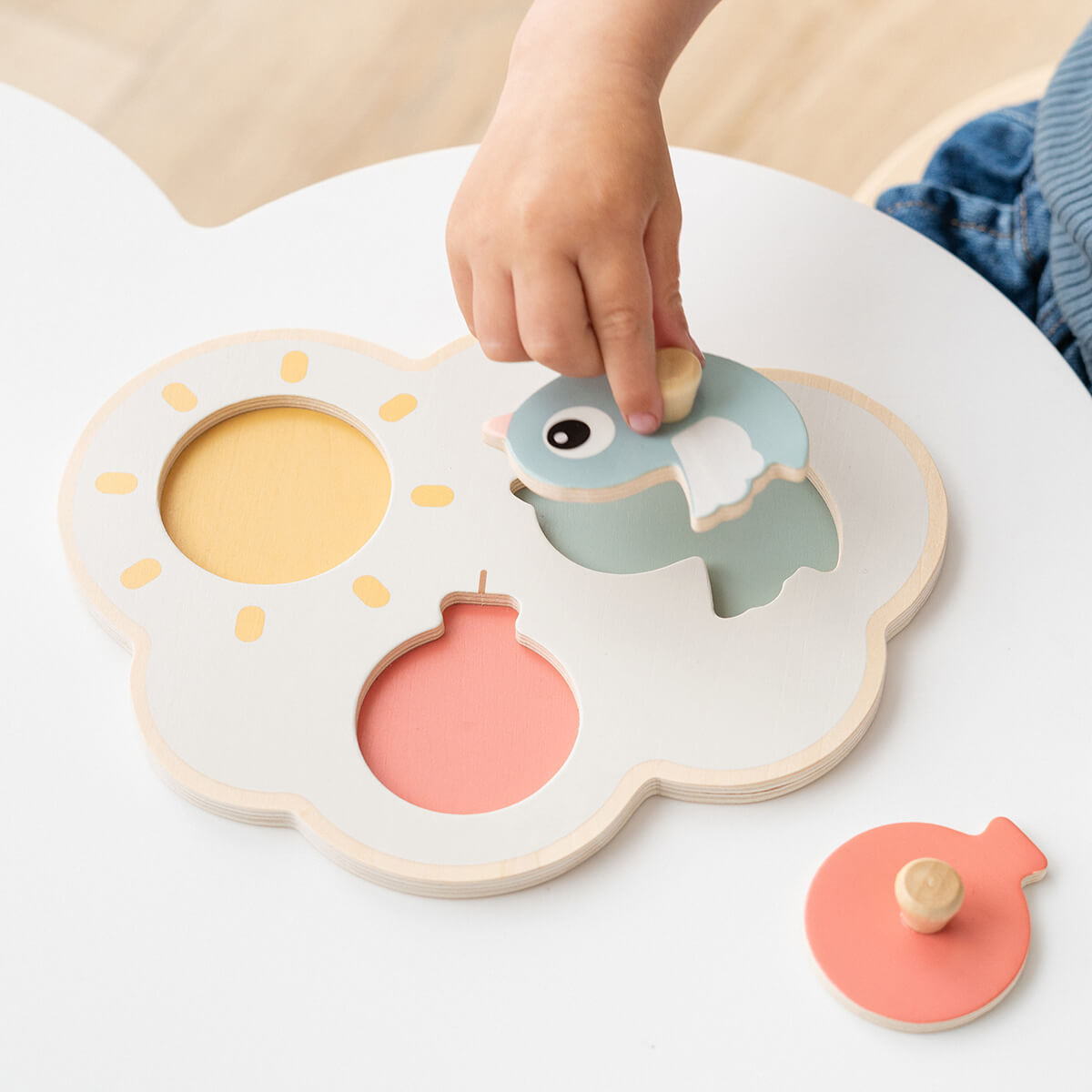 First peg puzzle - Happy clouds - Colour mix
