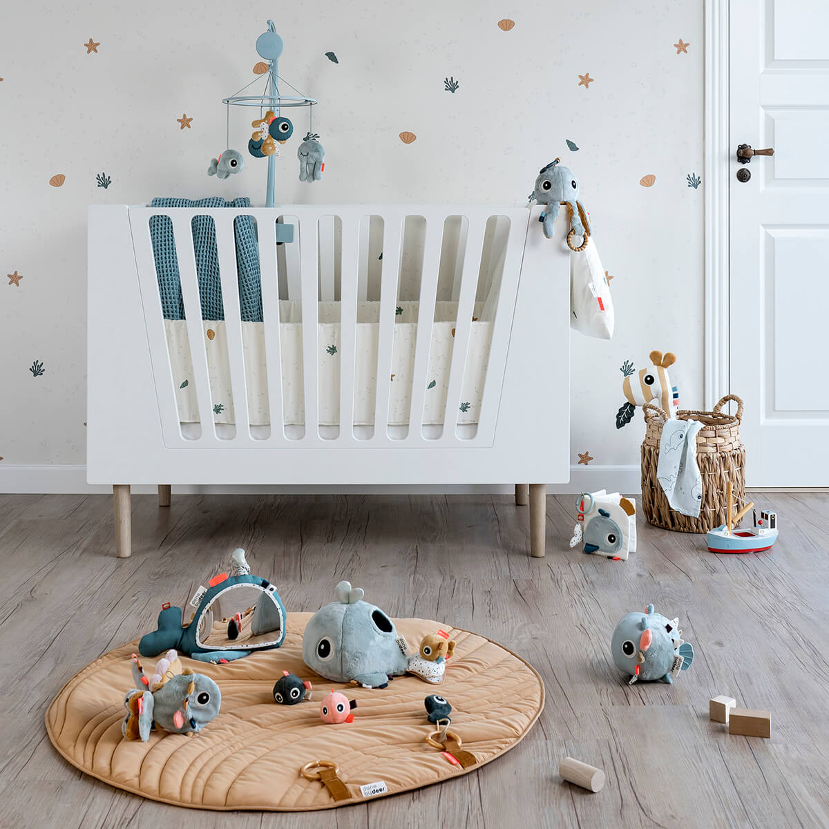 Activity floor mirror - Wally - Blue