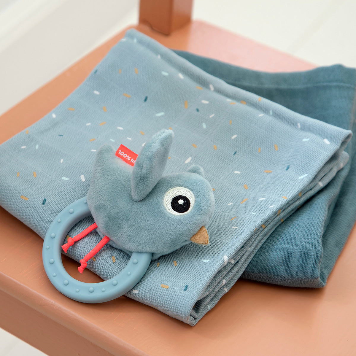 Sensory rattle w/teether - Birdee - Blue